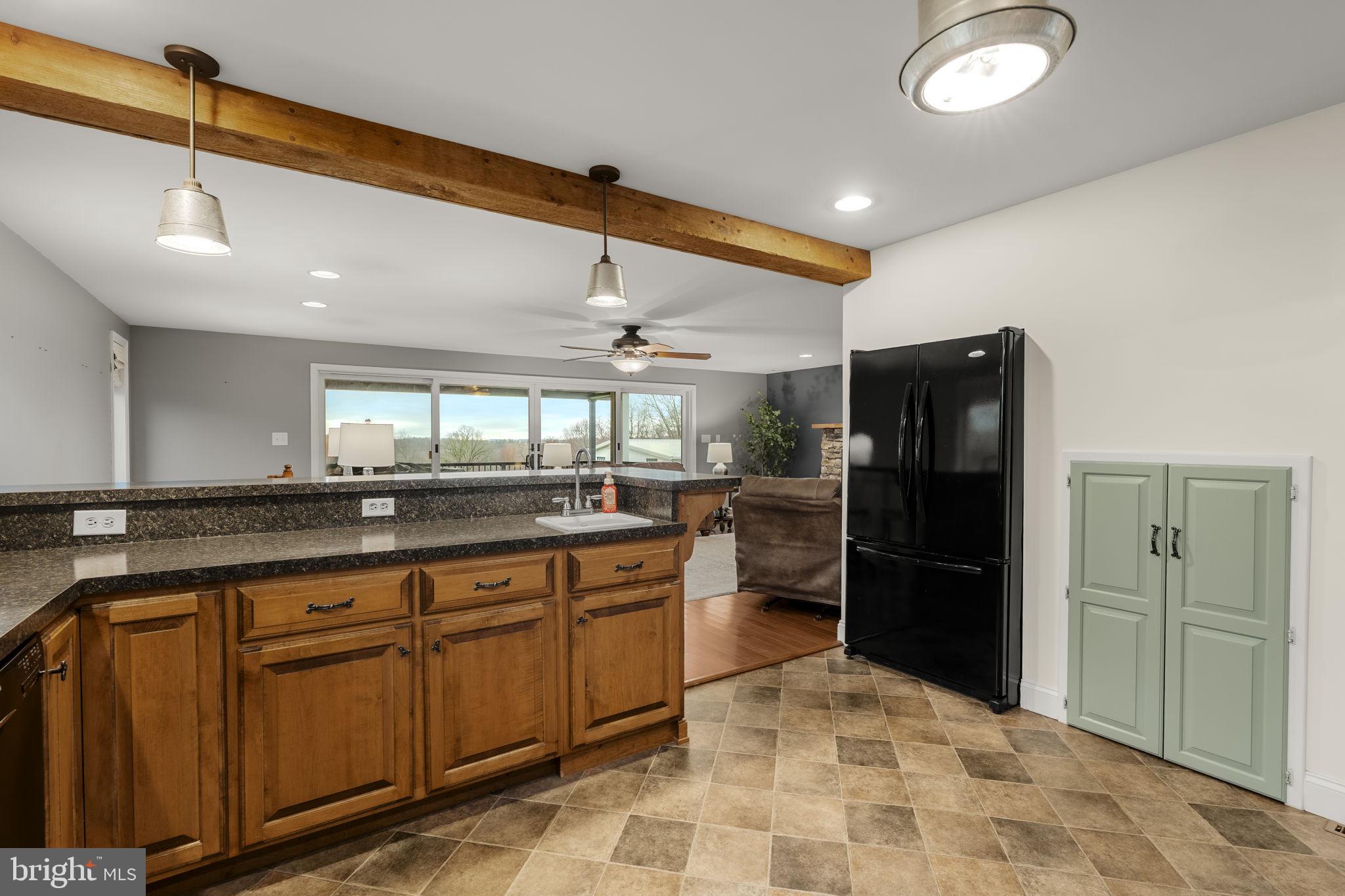 1435 Newport Road Manheim, PA 17545 - Photo 7 of 50