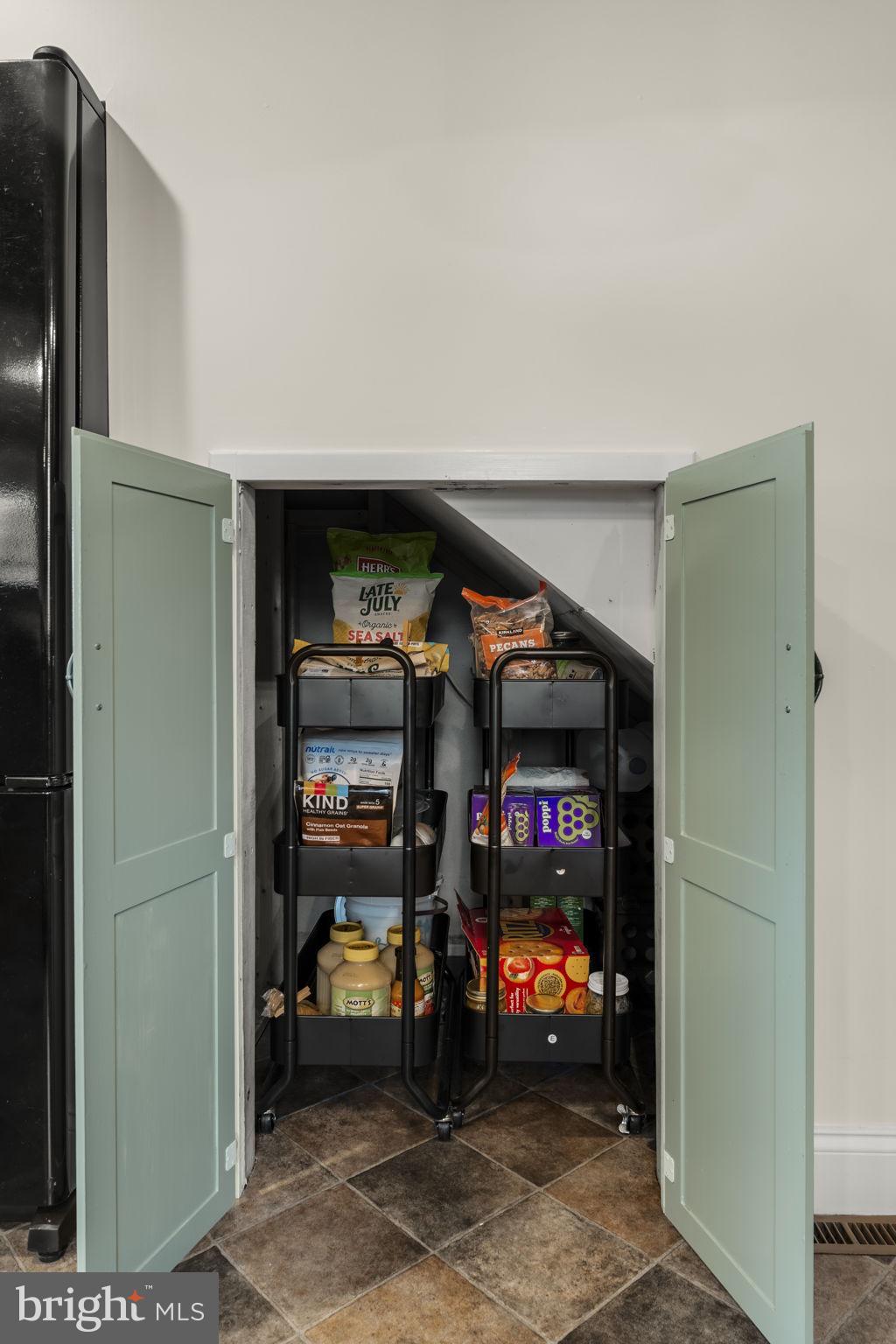 1435 Newport Road Manheim, PA 17545 - Photo 8 of 50