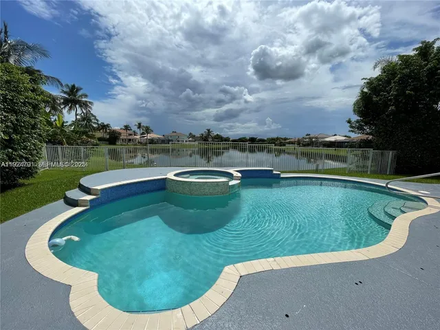 $5,800 | 12738 Maypan Drive, Boca Raton, FL 33428