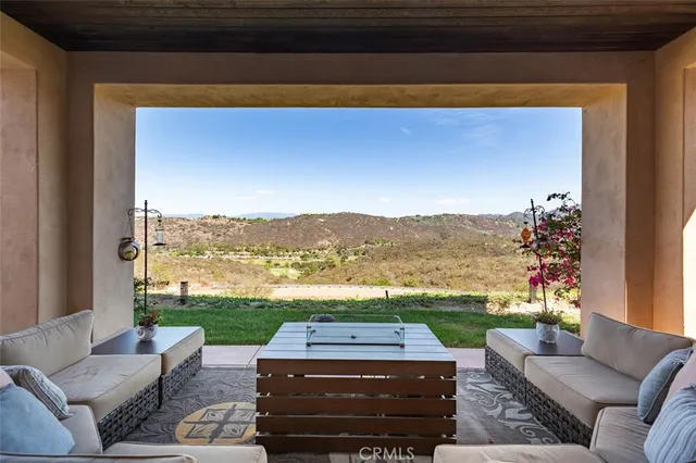 $2,589,000 | 2260 Panoramic Way, Vista, CA 92084