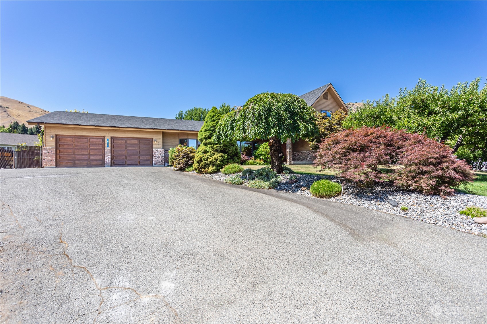 412 Castleview Place Wenatchee, WA 98801 - Photo 35 of 37 Gallery Image 35