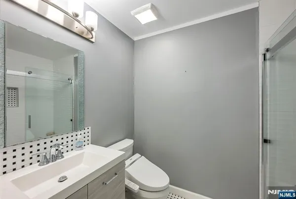 $2,250 | 2014 Beatrice Court, Unit 2014, Mahwah, NJ 07430
