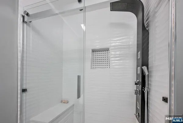 $2,250 | 2014 Beatrice Court, Unit 2014, Mahwah, NJ 07430