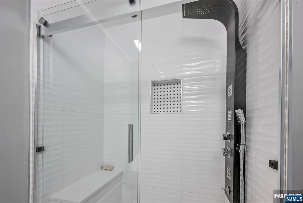 2014 Beatrice Court, Unit 2014 Mahwah, NJ 07430 - Photo 21 of 24