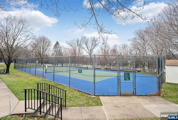 $2,250 | 2014 Beatrice Court, Unit 2014, Mahwah, NJ 07430