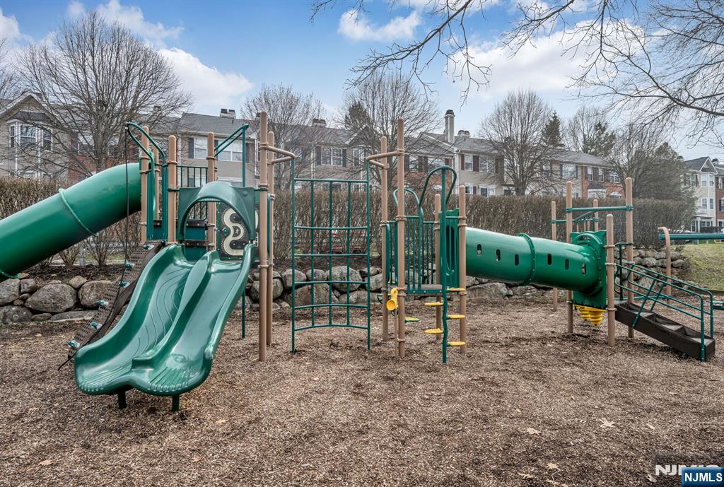 2014 Beatrice Court, Unit 2014 Mahwah, NJ 07430 - Photo 24 of 24