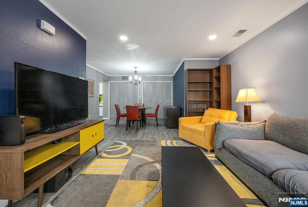 2014 Beatrice Court, Unit 2014 Mahwah, NJ 07430 - Photo 7 of 24