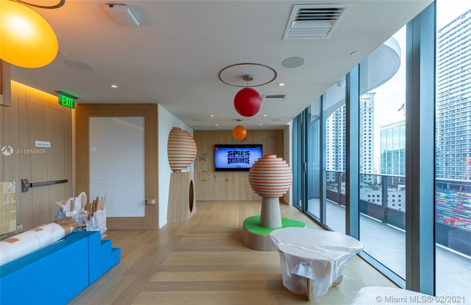 1000 Brickell Plaza, Unit 3015 Miami, FL 33131 - Photo 28 of 35