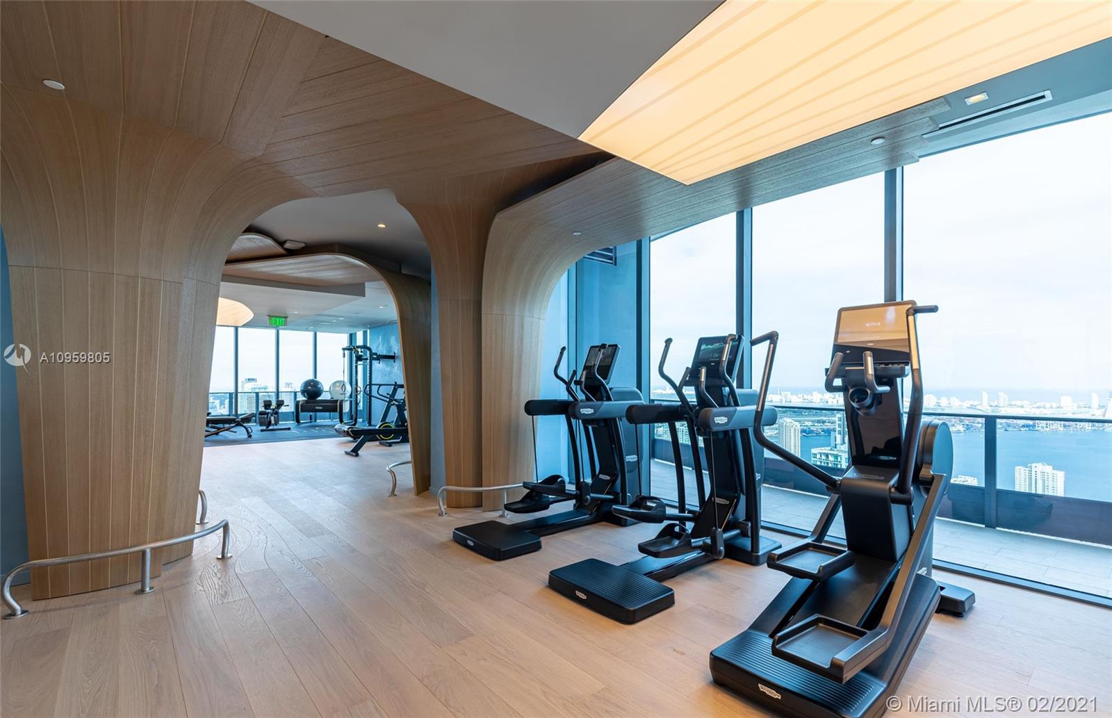 1000 Brickell Plaza, Unit 3015 Miami, FL 33131 - Photo 34 of 35