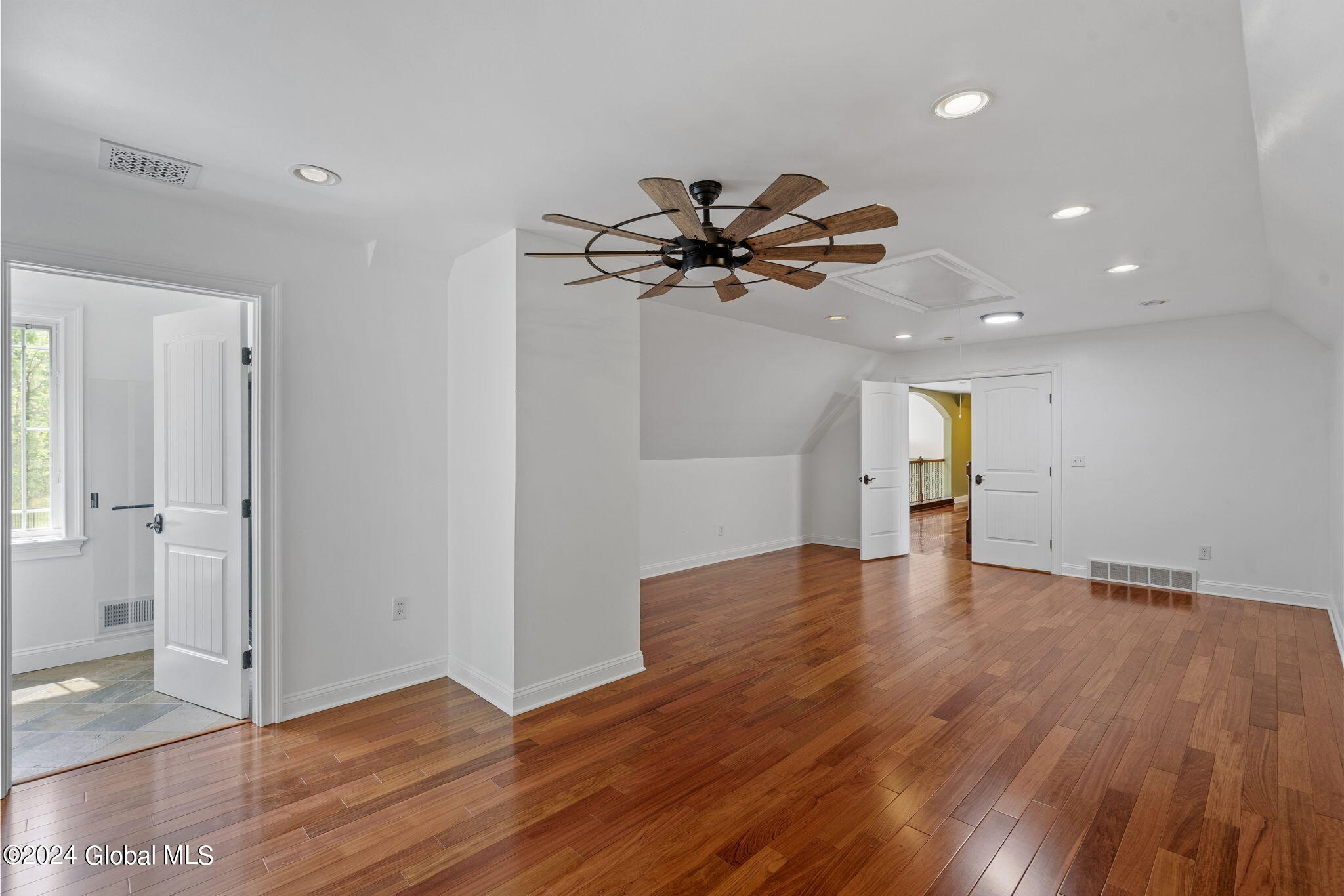 560 Boght Road Colonie, NY 12047 - Photo 35 of 65 35-web-or-mls-560-boght-rd