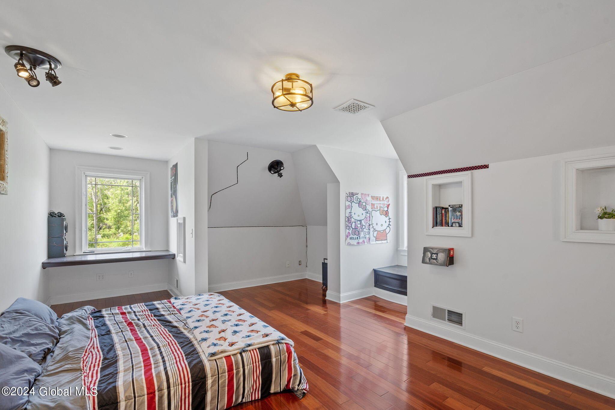 560 Boght Road Colonie, NY 12047 - Photo 44 of 65 44-web-or-mls-560-boght-rd