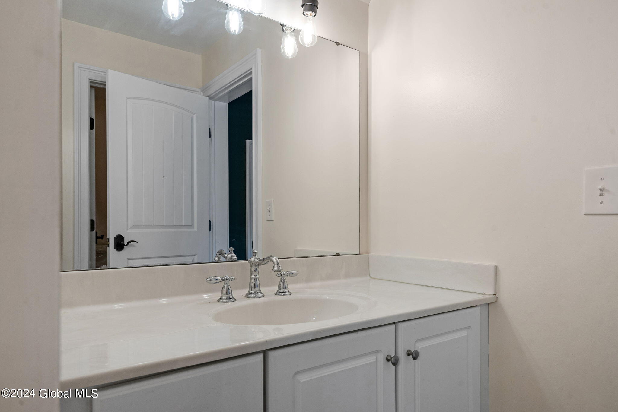 560 Boght Road Colonie, NY 12047 - Photo 49 of 65 49-web-or-mls-560-boght-rd