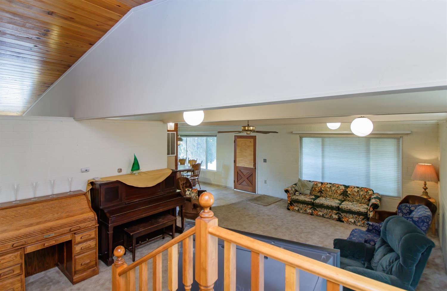 1039 West Valley View Road Ashland, OR 97520 - Photo 6 of 32 Additional Photo
