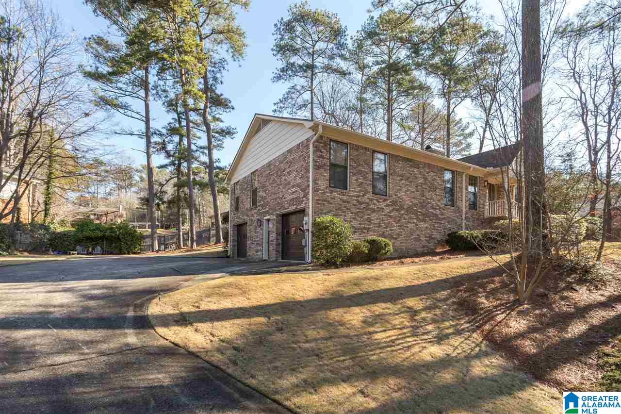 4615 Pine Mountain Road Birmingham, AL 35213 - Photo 4 of 46