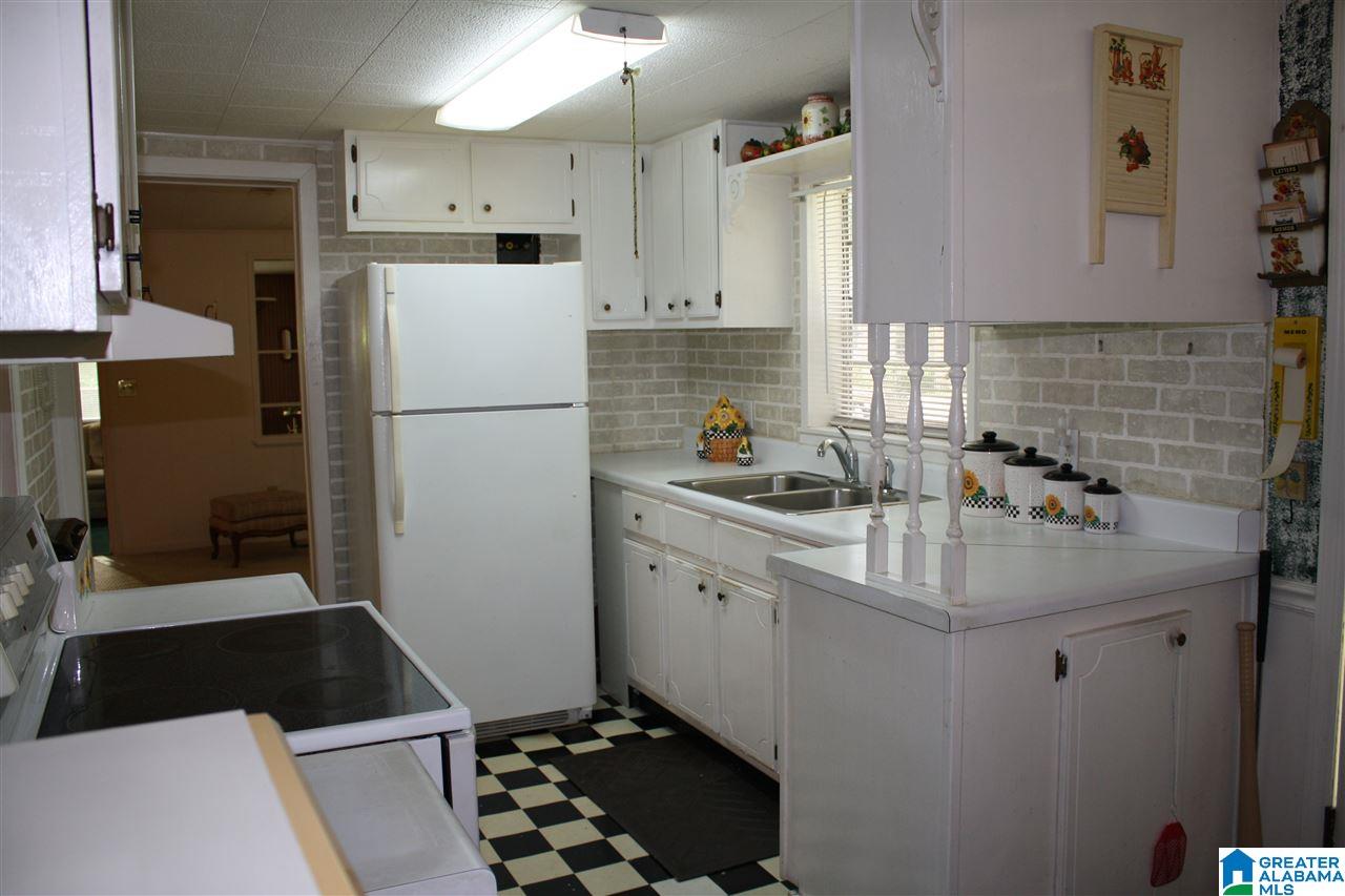 103 Taylor Street Clanton, AL 35045 - Photo 10 of 23