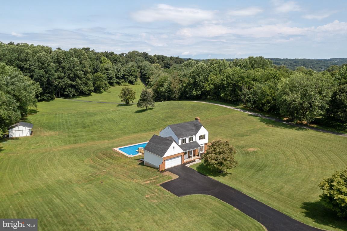 4 Acre estate!