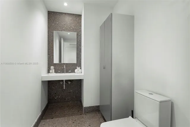 $4,995,000 | 8701 Collins Avenue, Unit 604, Miami Beach, FL 33154