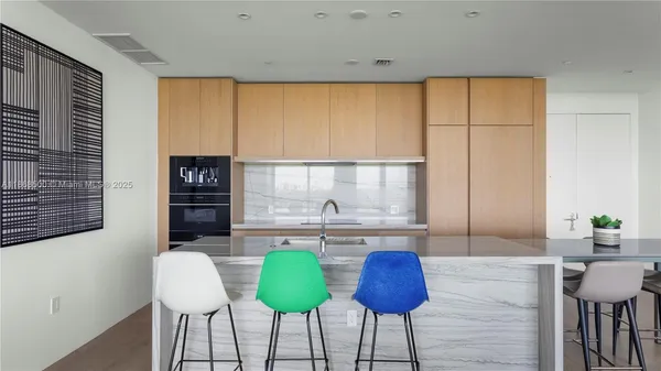 $4,995,000 | 8701 Collins Avenue, Unit 604, Miami Beach, FL 33141