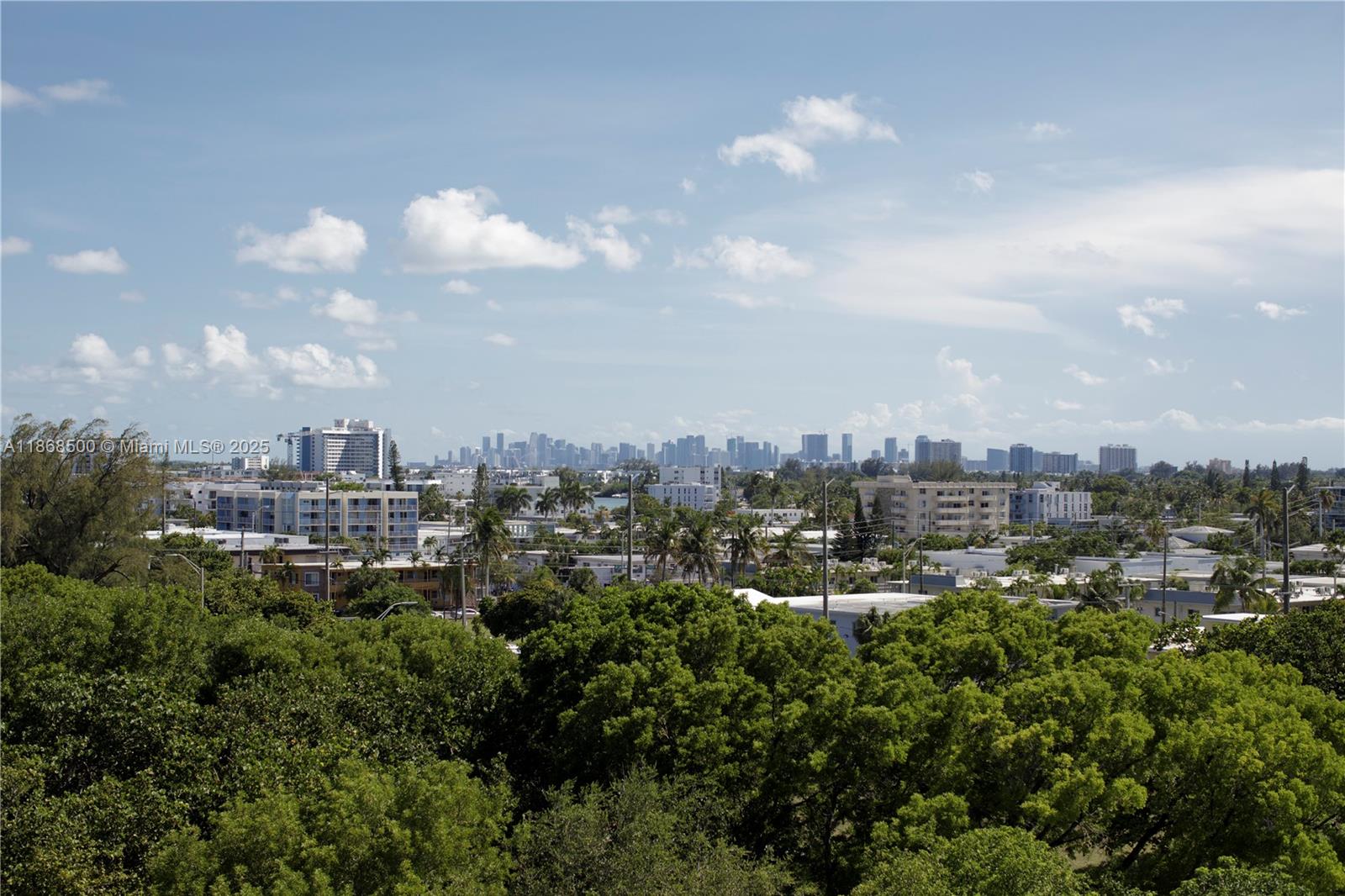 8701 Collins Avenue, Unit 604 Miami Beach, FL 33154 - Photo 35 of 41