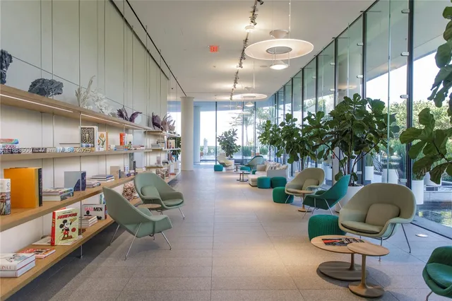 $4,995,000 | 8701 Collins Avenue, Unit 604, Miami Beach, FL 33154