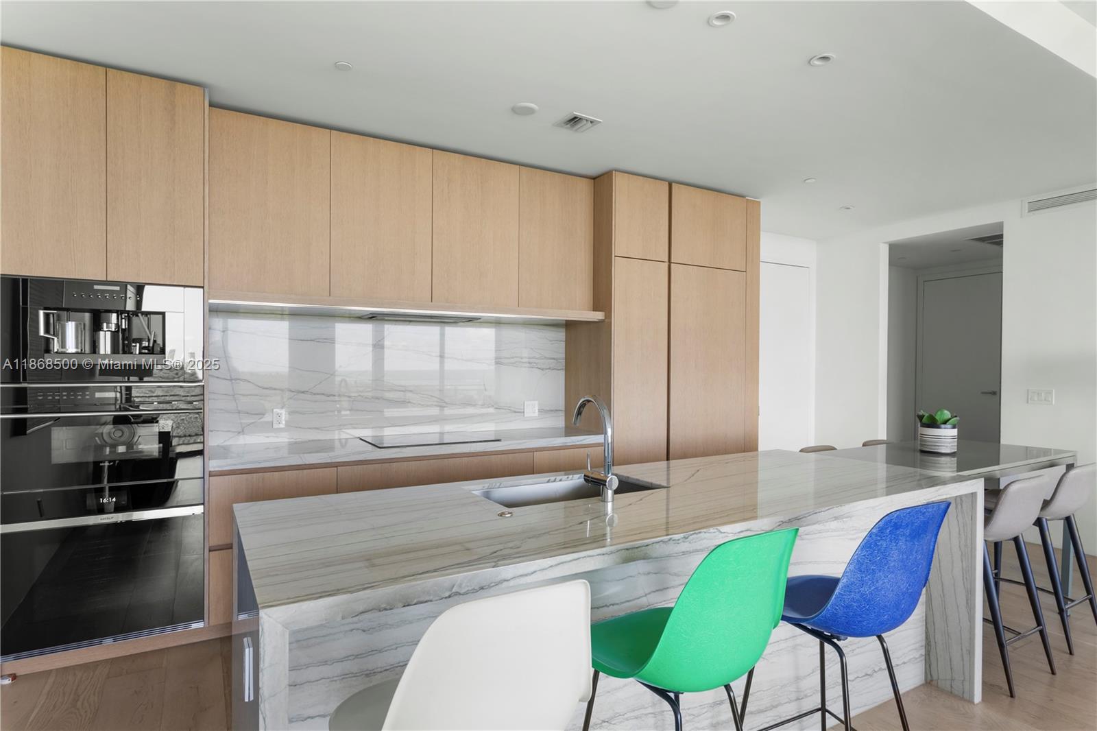 8701 Collins Avenue, Unit 604 Miami Beach, FL 33154 - Photo 6 of 41