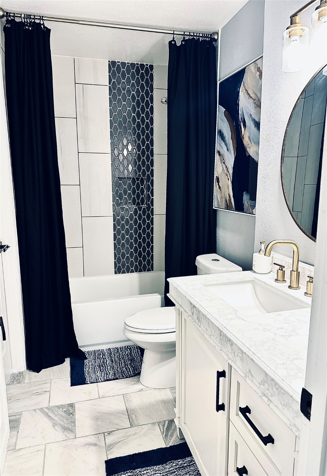 1457 Camellia Street Sweeny, TX 77480 - Photo 27 of 34 a bathroom with a bathtub and sink