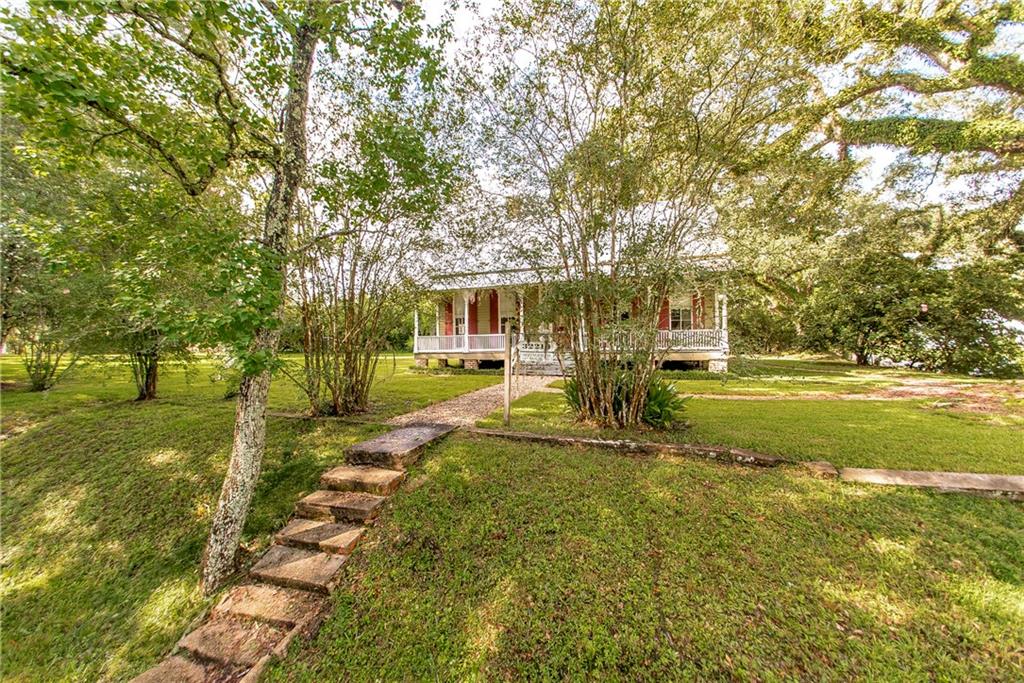 32210 2nd Street Springfield, LA 70462 - Photo 2 of 38