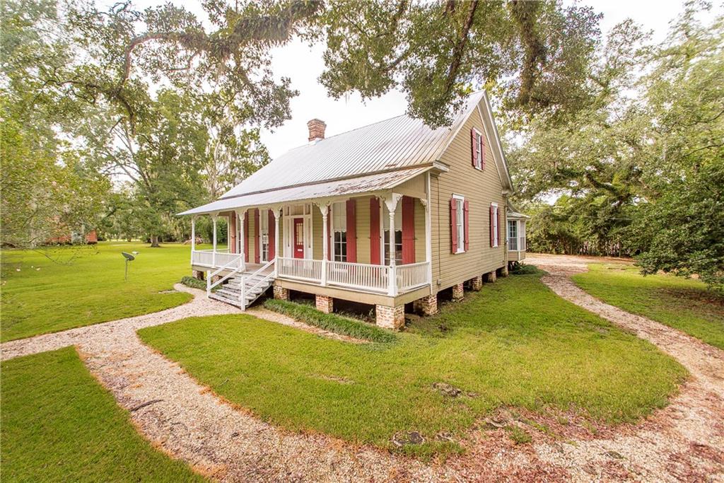 32210 2nd Street Springfield, LA 70462 - Photo 9 of 38