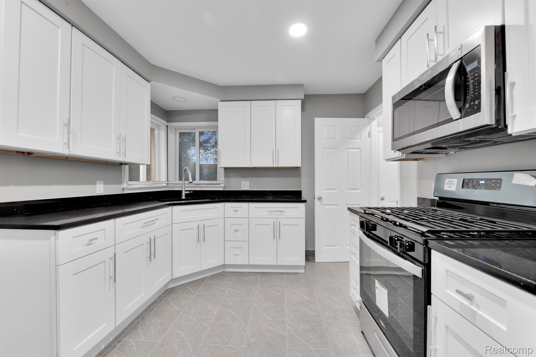 1420 Wellesley Street Inkster, MI 48141 - Photo 7 of 28 Gallery Image 7