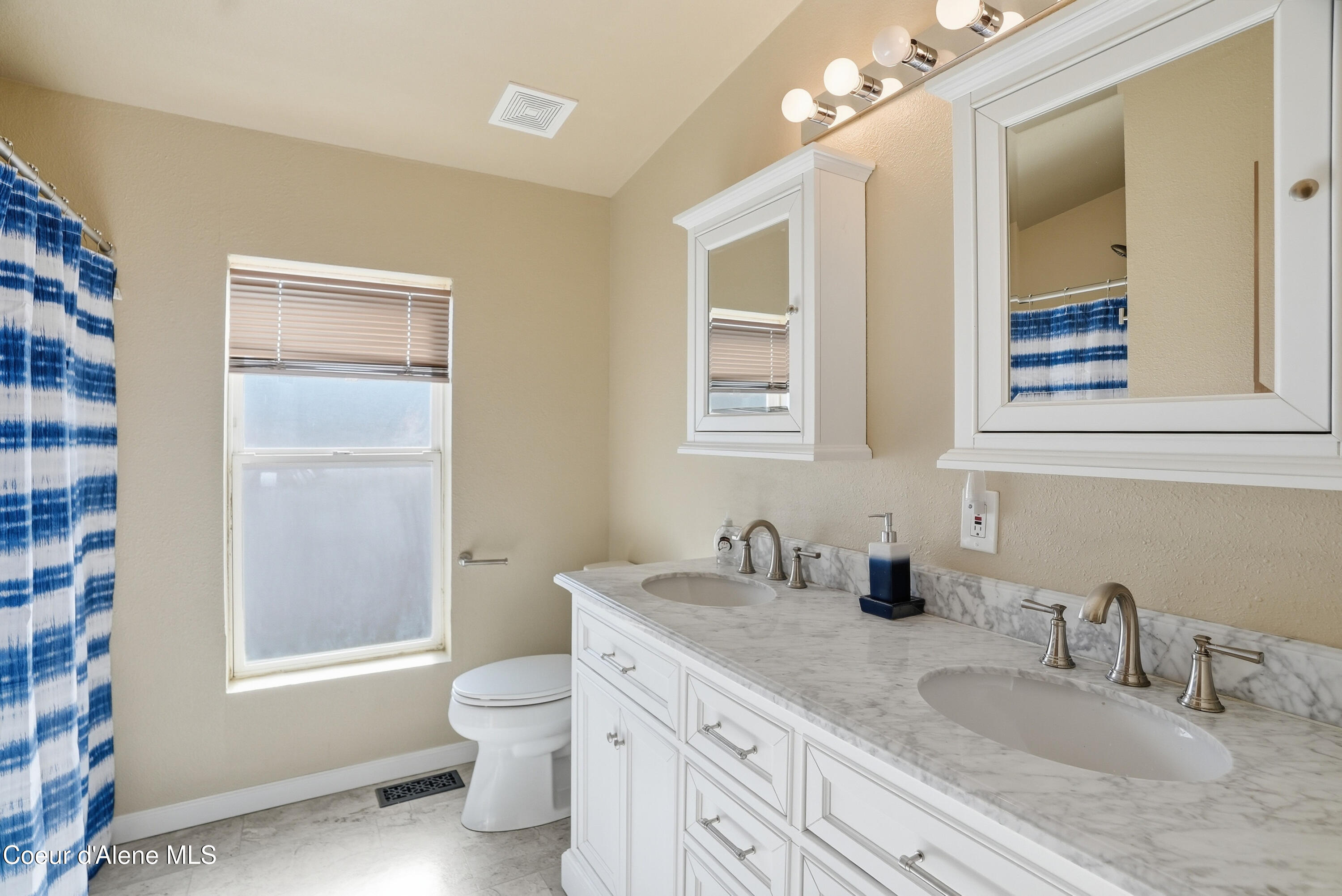 8553 North Kendra Way Post Falls, ID 83854 - Photo 21 of 31 Inside-Media-Kendra-25