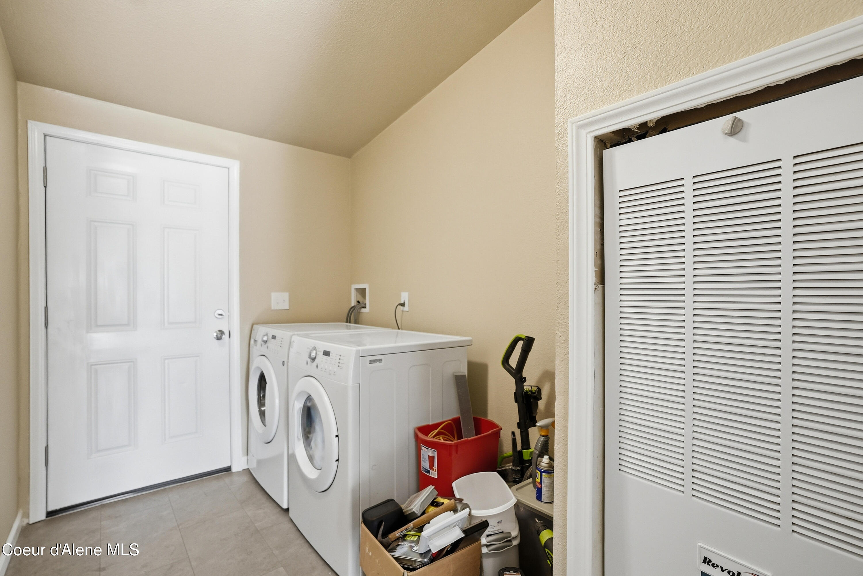 8553 North Kendra Way Post Falls, ID 83854 - Photo 23 of 31 Inside-Media-Kendra-27
