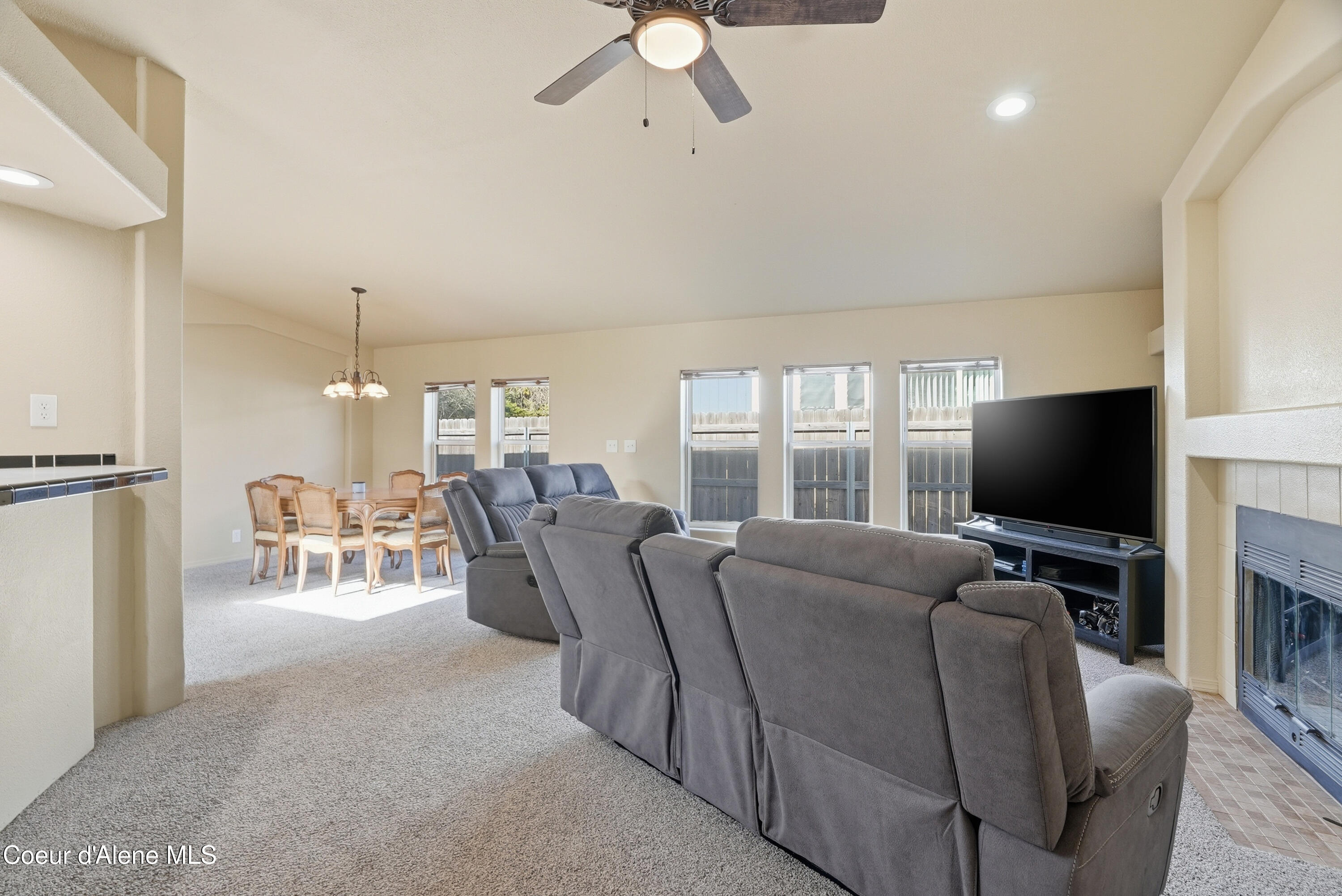 8553 North Kendra Way Post Falls, ID 83854 - Photo 4 of 31 Inside-Media-Kendra-6