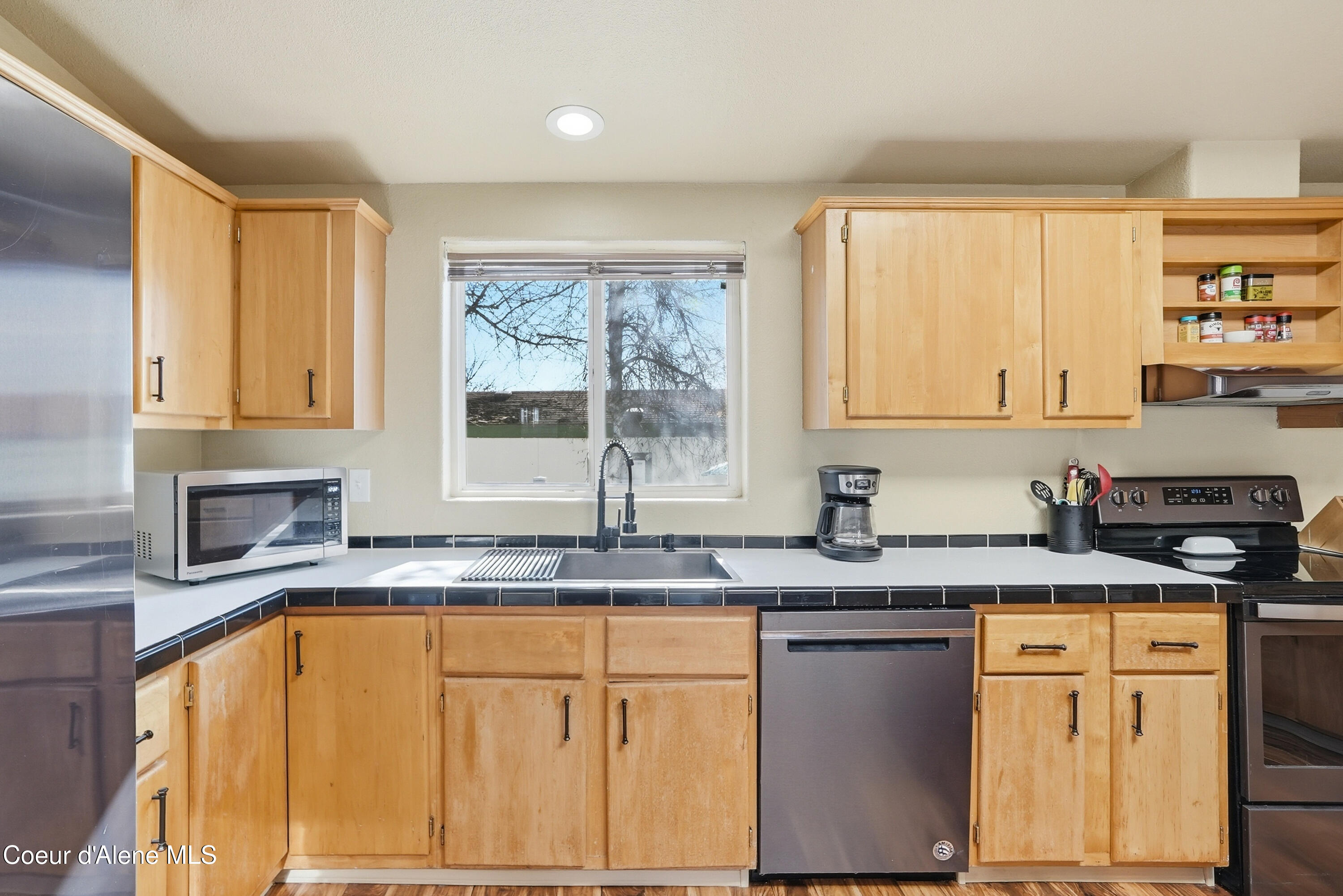 8553 North Kendra Way Post Falls, ID 83854 - Photo 7 of 31 Inside-Media-Kendra-13