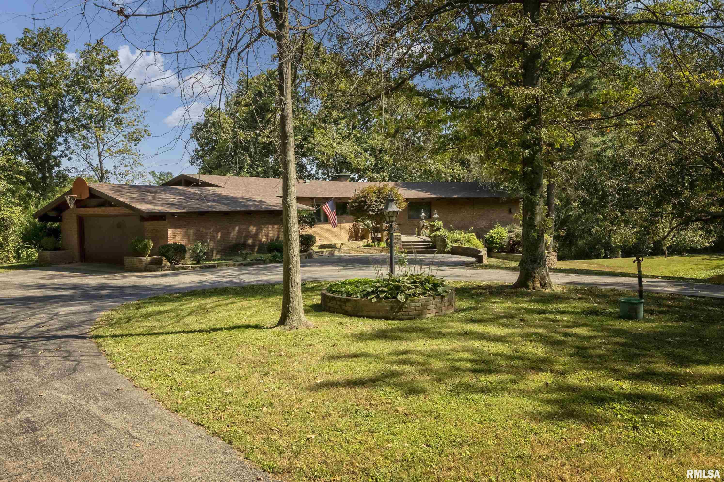 555 Karel Park Road Raleigh, IL 62977 - Photo 2 of 51