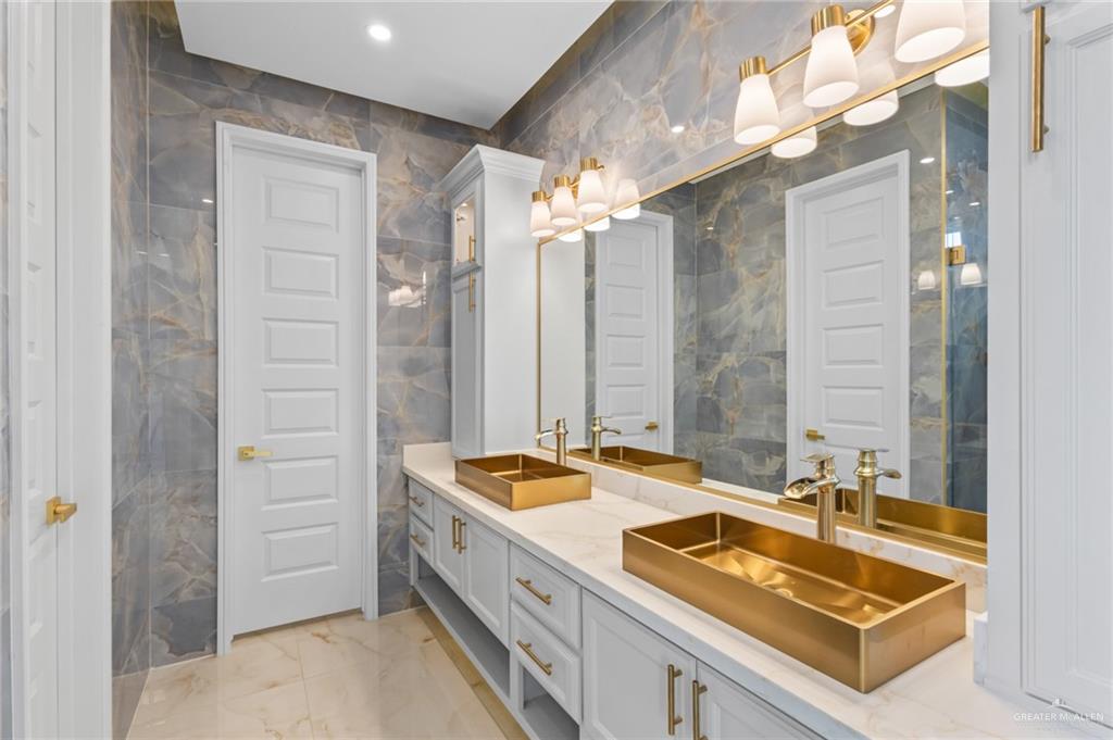 2817 East Conroe Road Edinburg, TX 78542 - Photo 11 of 25