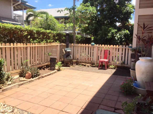 480 Kenolio Road, Unit 26105 Kihei, HI 96753 - Photo 3 of 16 a view of outdoor space with seating area