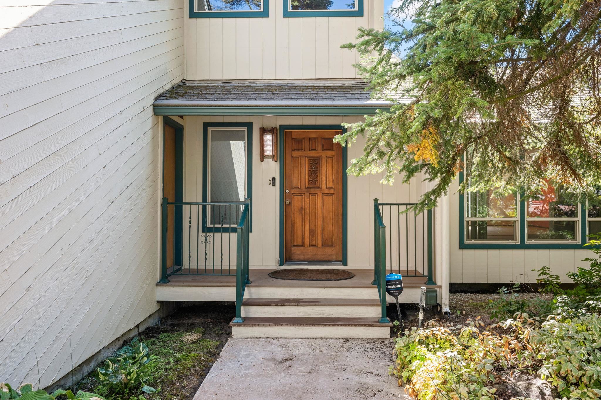 4518 East Lane Park Road Mead, WA 99021 - Photo 2 of 50