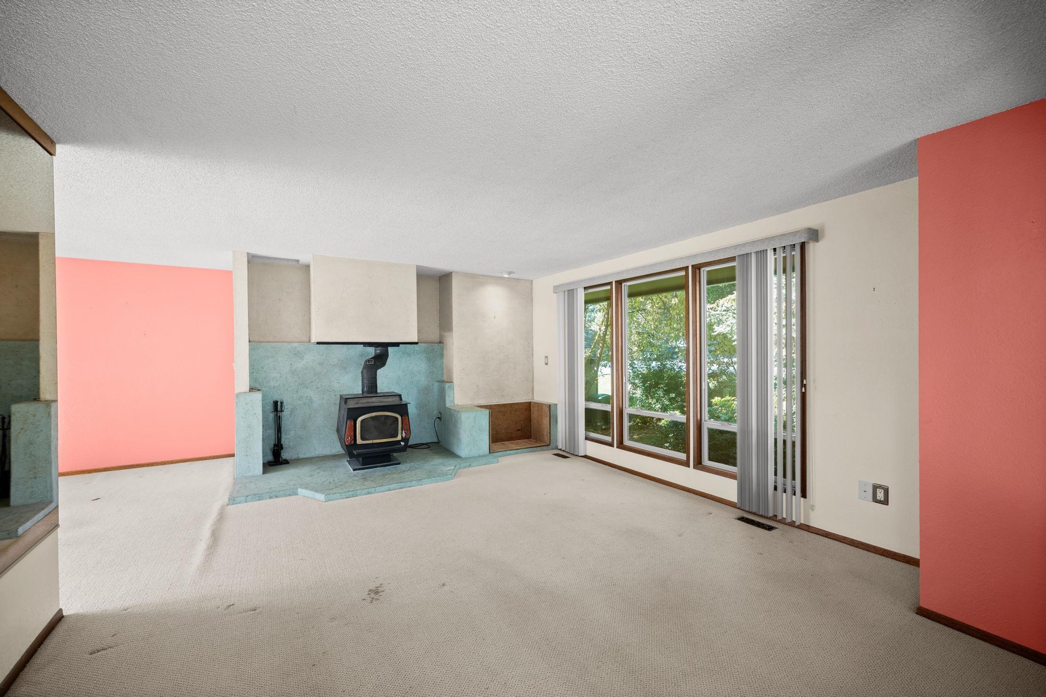 4518 East Lane Park Road Mead, WA 99021 - Photo 5 of 50