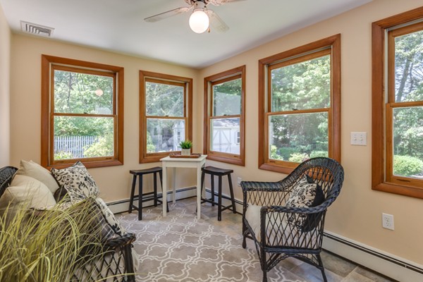 21 Robin Road Wakefield, MA 01880 - Photo 15 of 30 Gallery Image 15