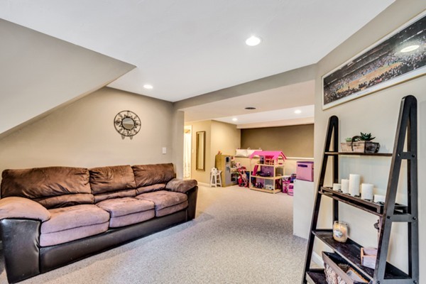 7 Kensington Road Norton, MA 02766 - Photo 14 of 20 Gallery Image 14