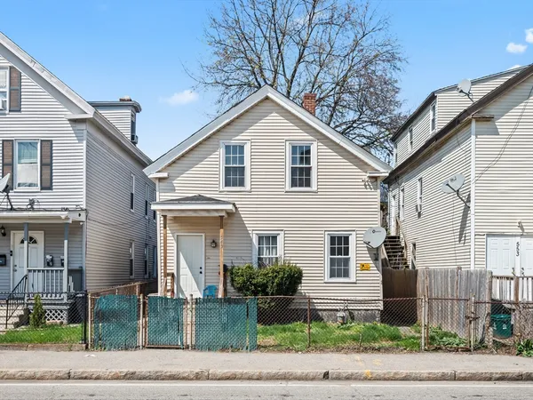 $349,900 | 549 Cambridge Street, Worcester, MA 01610