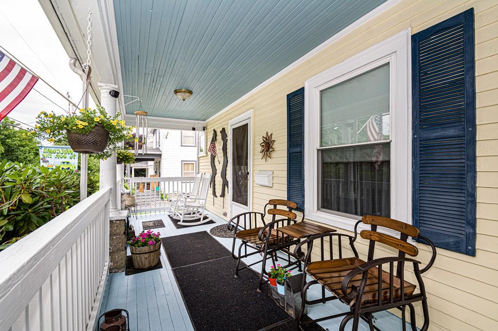 31 Pilgrim Road Haverhill, MA 01832 - Photo 4 of 26 Gallery Image 4