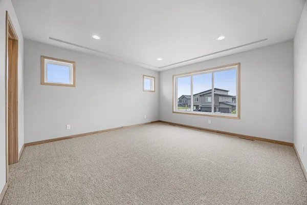 $574,900 | 8479 61st Street South, Horace, ND 58047
