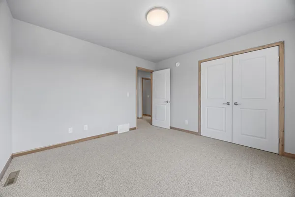 $574,900 | 8479 61st Street South, Horace, ND 58047