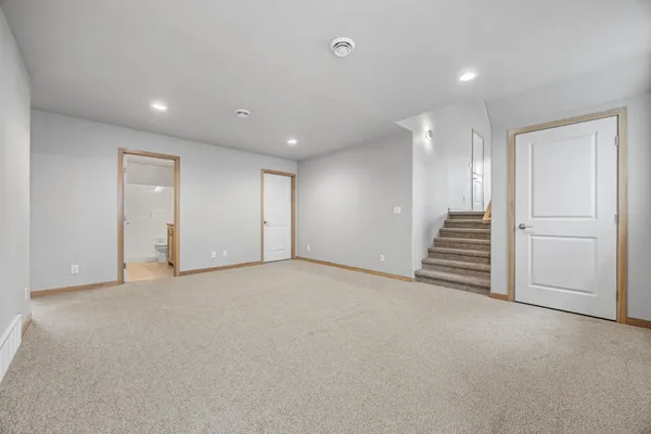 $574,900 | 8479 61st Street South, Horace, ND 58047