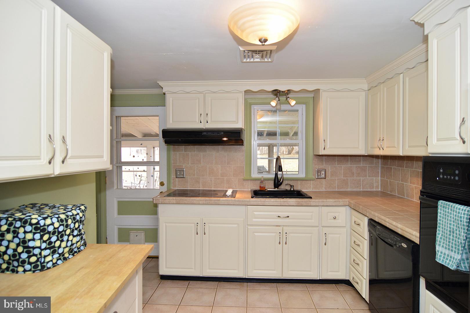 7 Opperman Drive Spring City, PA 19475 - Photo 6 of 28
