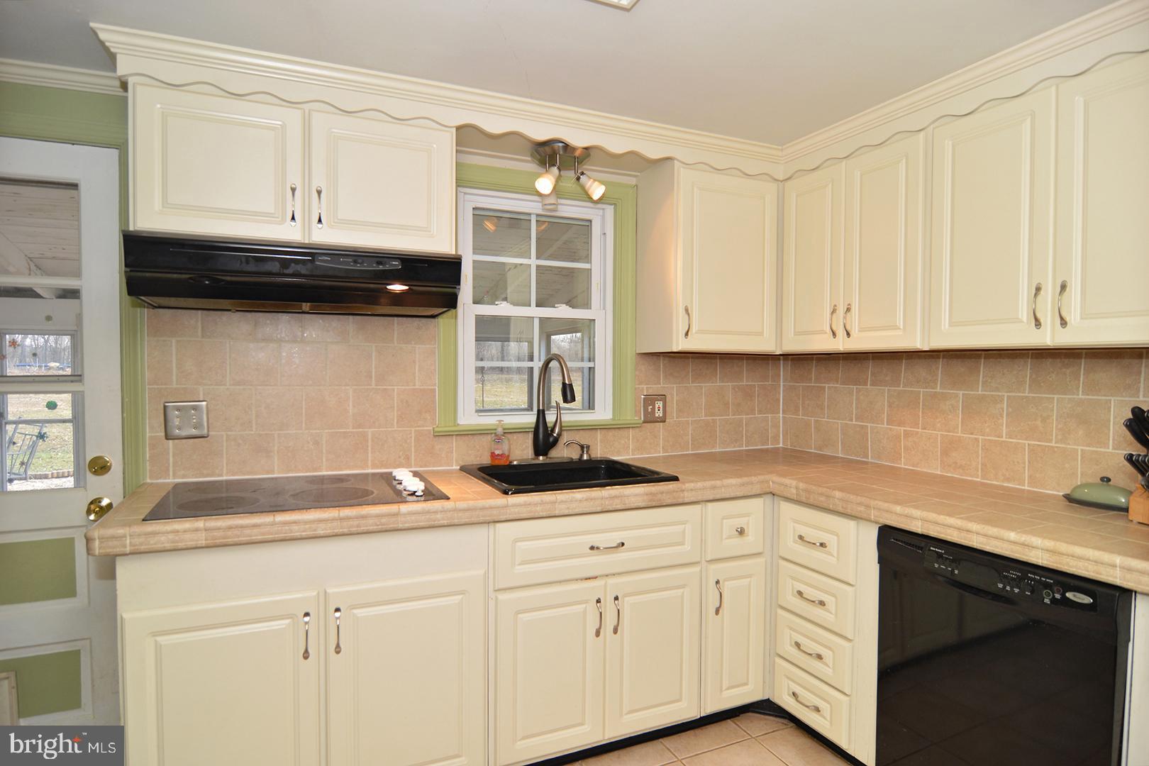 7 Opperman Drive Spring City, PA 19475 - Photo 7 of 28