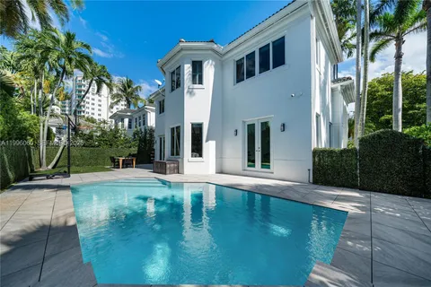 $2,650,000 | 3703 Northeast 199th Street, Aventura, FL 33180