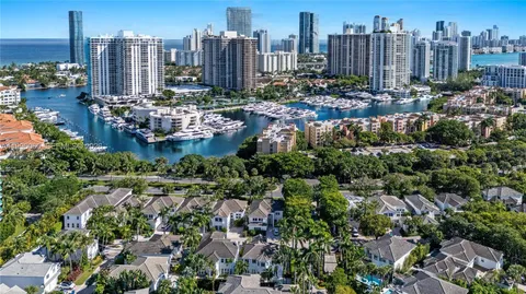$2,650,000 | 3703 Northeast 199th Street, Aventura, FL 33180