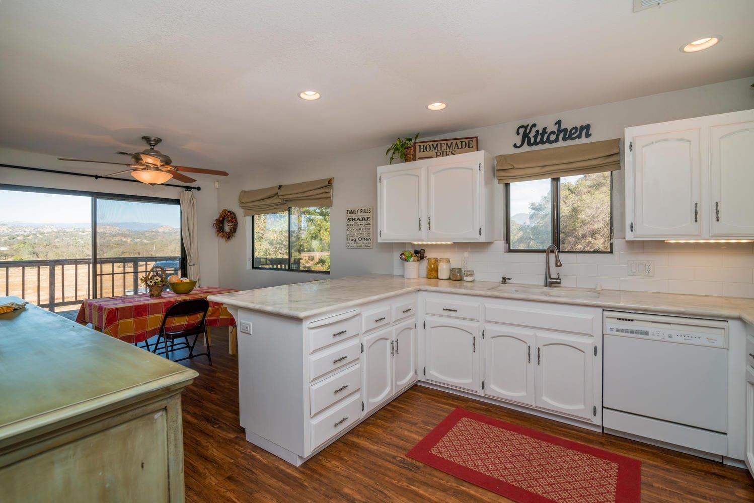 27152 Twin Ponds Road Clovis, CA 93619 - Photo 11 of 38 Gallery Image 11